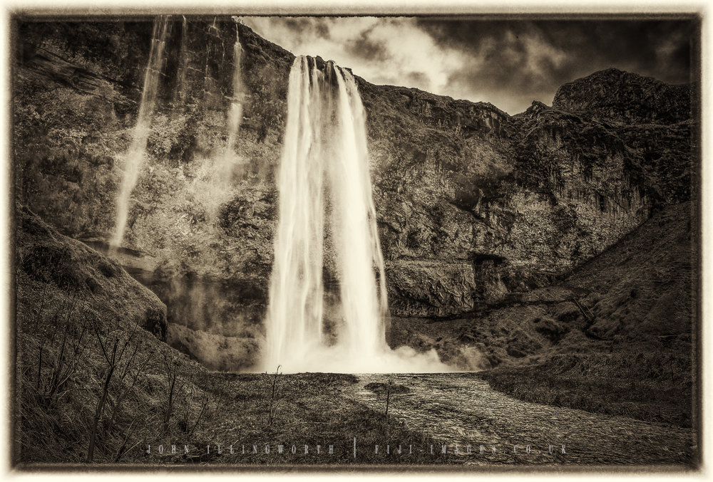 Seljalandsfoss Iceland 8473