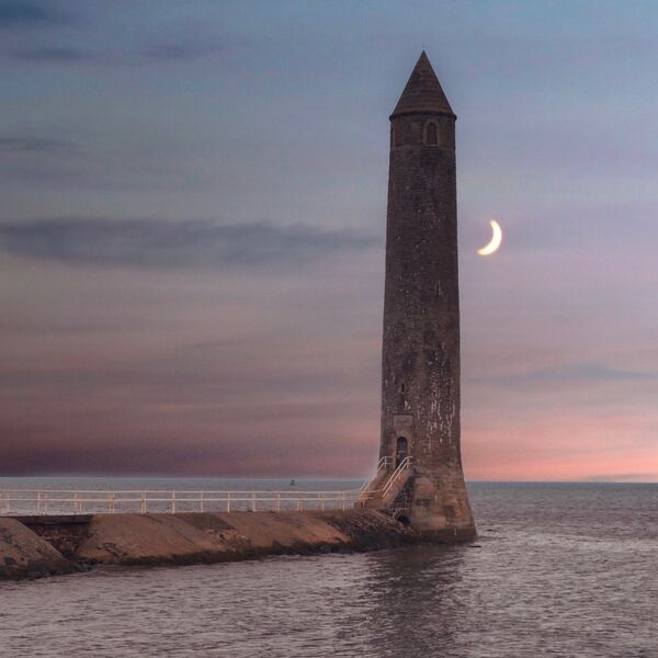 Chaine Monument, Larne