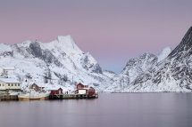 3683 Pink Daybreak over Sacrisoy