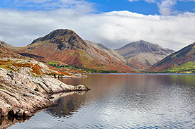 Yewbarrow rising over Wastwater