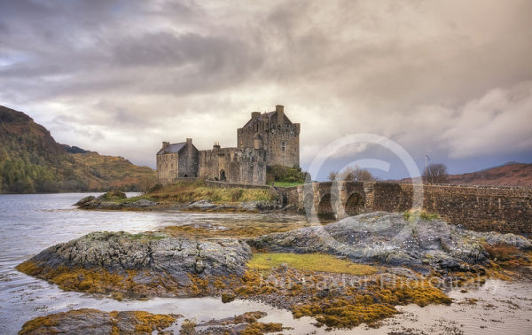 Eilean Donan Castle ........