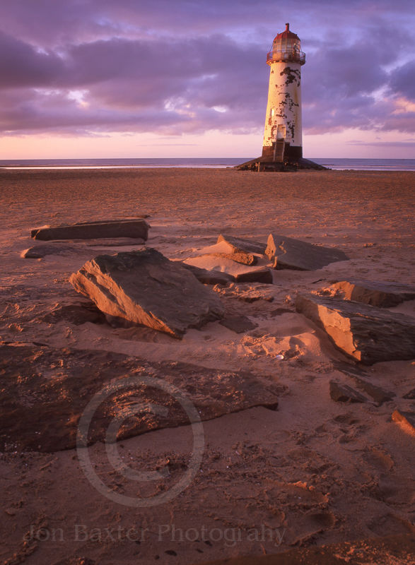 Evening light on the rocks ....