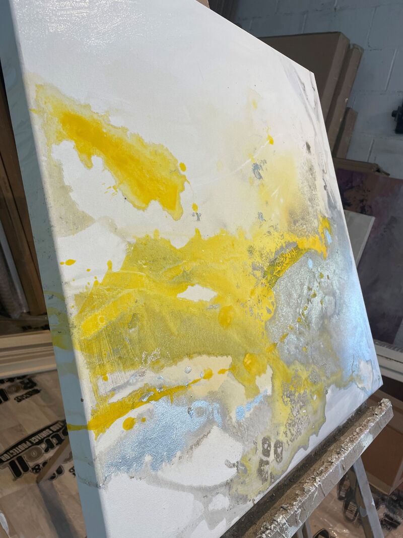yellow side on