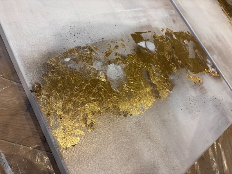 Gold leaf imperfections close up