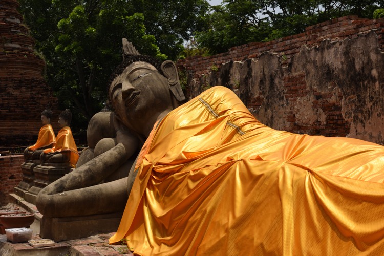 Reclining Buddha at Wat Phutthaisawan