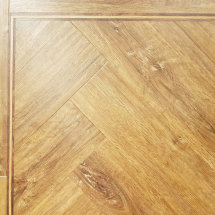 Herringbone Oak - 115 x 457mm