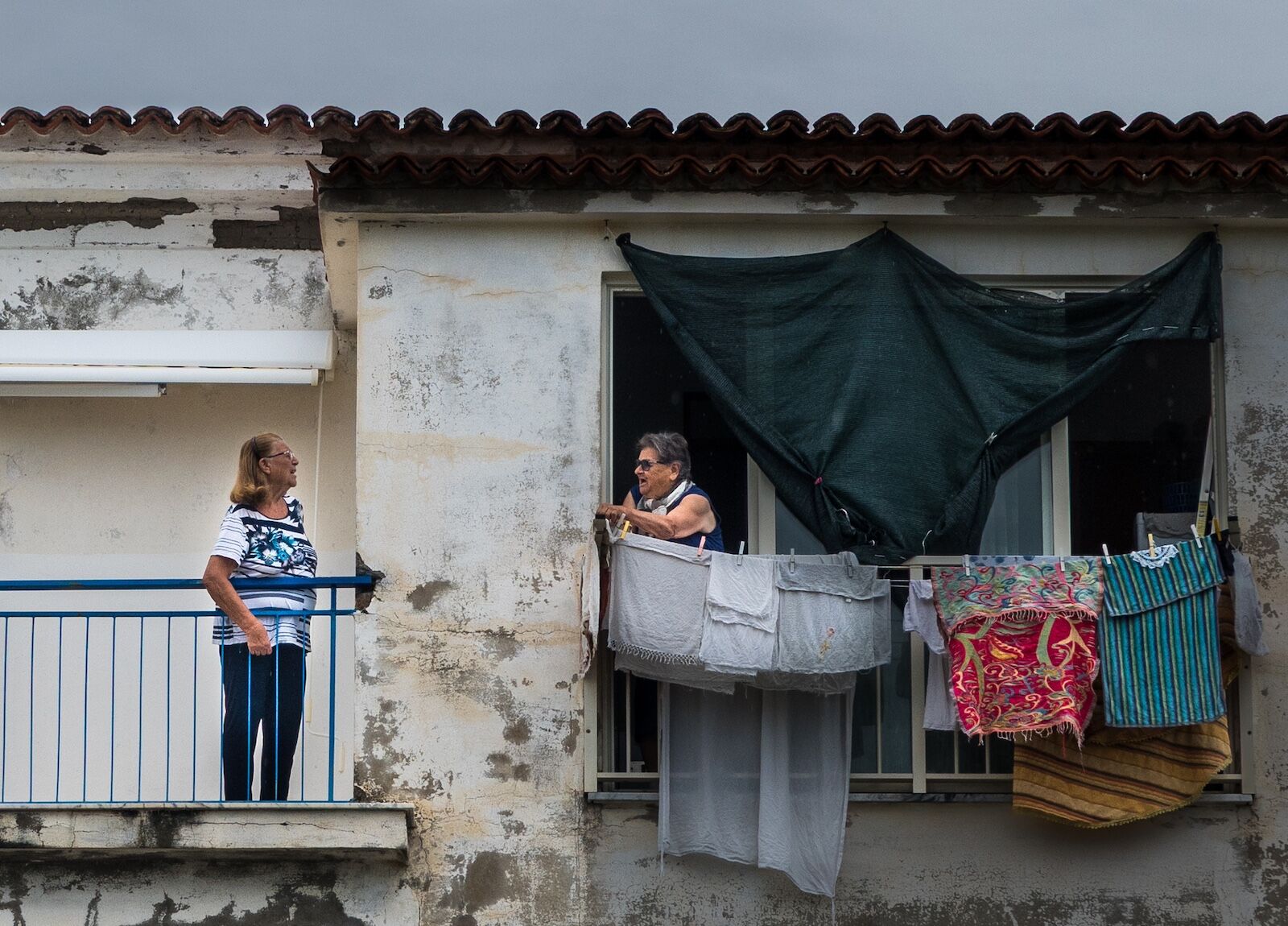 Chatting across the Divide