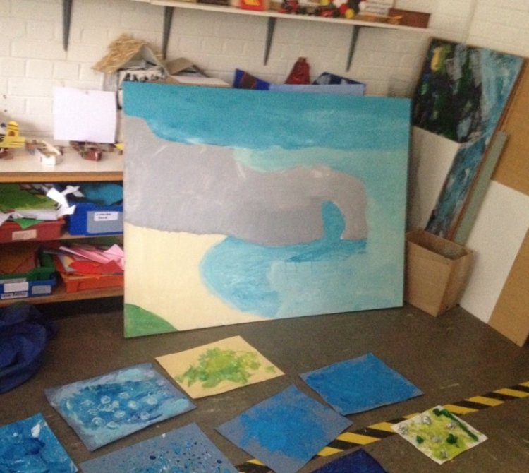 Y5 mural project. Durdle Door.