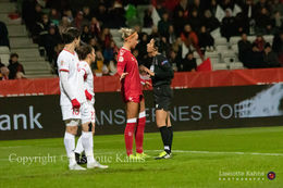 WMS NT, Denmark vs. Georgia. Viborg 2019. Sanne Troelsgaard and the referee are having a chat