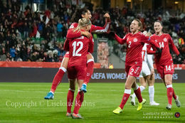 WMS NT, Denmark vs. Georgia. Viborg 2019. The team celebrates Nadia Nadims goal to 1-0