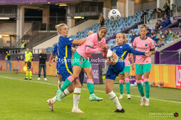 Battle for the ball in the UEFA Women's Champions League Final, Chelsea vs. FC Barcelona