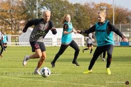 WEURO2022 training session in Viborg, October 2020. Pernille Harder and Sara Thrige in action