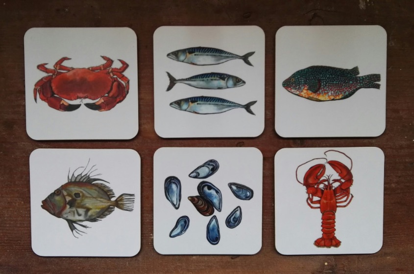 Fish coaster set