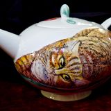 Cat Portraits onto Teapots