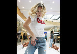 Canary Wharf Winter Fashion Show Dec 18