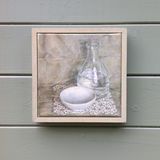 Glass and Lace / Verre et dentelle