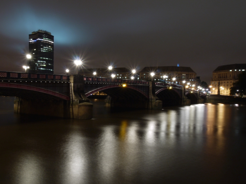 Police Car, Lambeth Bridge