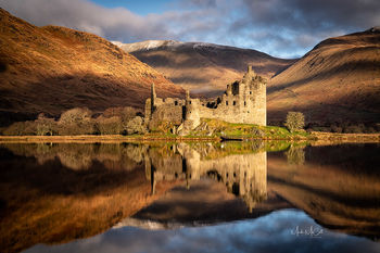 Kilchurn Castle at Dawn, Loch Awe, Scotland