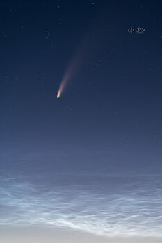 Comet Neowise and noctilucent clouds, England