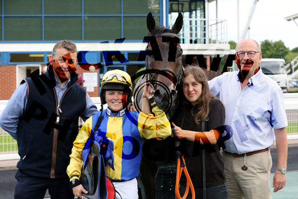 Race 1 - Blue Medici (14)