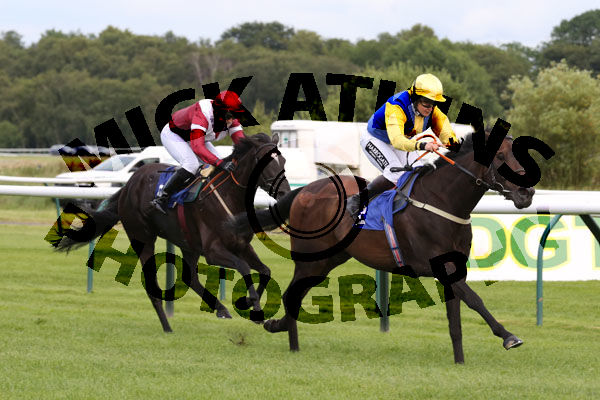 Race 1 - Blue Medici (5)