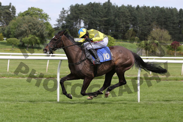 Race 1 - Maire Banrigh (11)