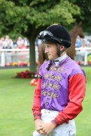 Race 1 - Topical (3)