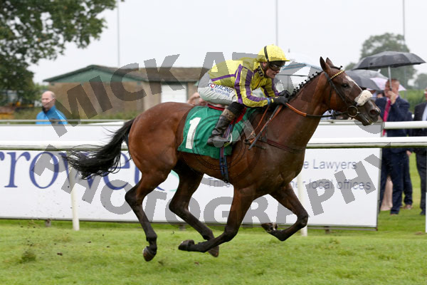 Race 2 - Billy No Mates (6)