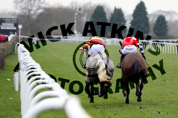 Race 2 - Parlour Maid (13)