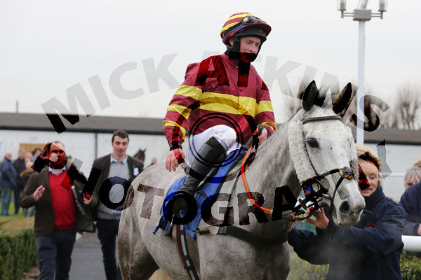 Race 2 - Parlour Maid (14)