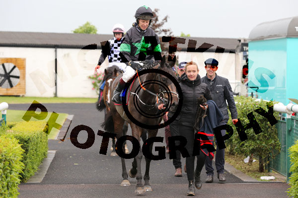 Race 4 - Angel Of Harlem (10)