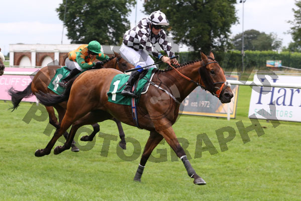Race 4 - Eastern Racer (11)