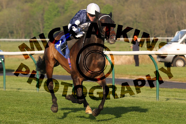 Race 4 - Juanito Chico (3)