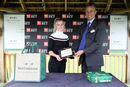 Race 5 - Hats Off To Larry (12)