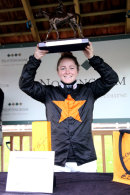 Race 8 (6) - Ladies AJA Championship