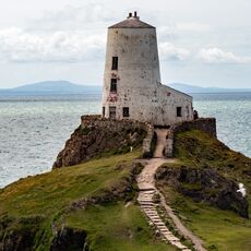 Tyr Mawr Lighthouse