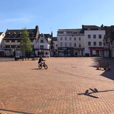 Banbury Market Place, 2pm, 26th April 2020.