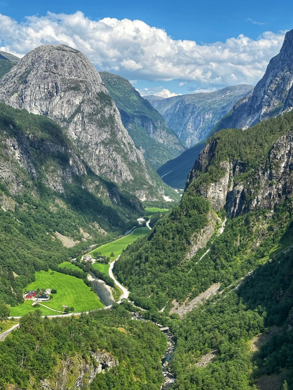 A stunning view, Stalheim