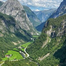 A stunning view, Stalheim