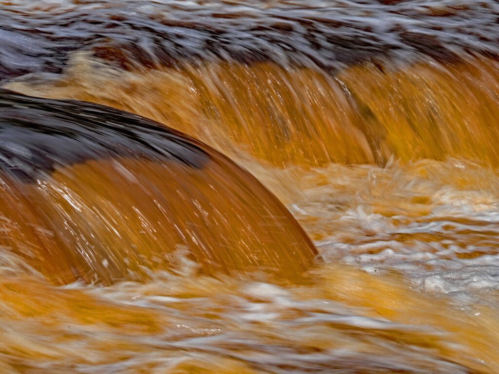 The River Ure below Aysgarth top falls 2