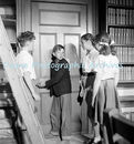 Mystery on Bird Island trying to escape from locked door at Court house Photo three