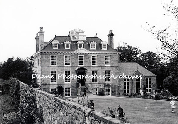 2025-12-17-0011-Saumarez-Manor-St-Martin's-Guernsey-1960s