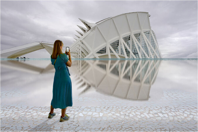 Blue Valencia - John Foster