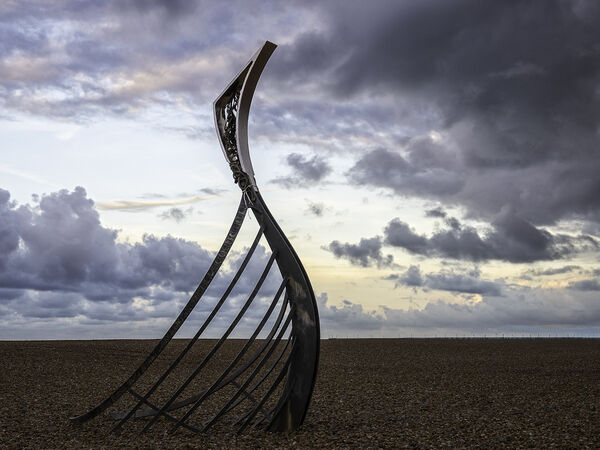 Cat 1 Landing Sculpture - Jim Williams