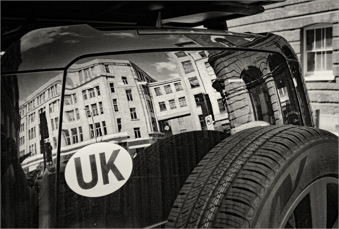 Seen in Spitalfields - Alan Simpson
