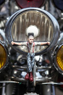 SKINHEAD LAMPS.