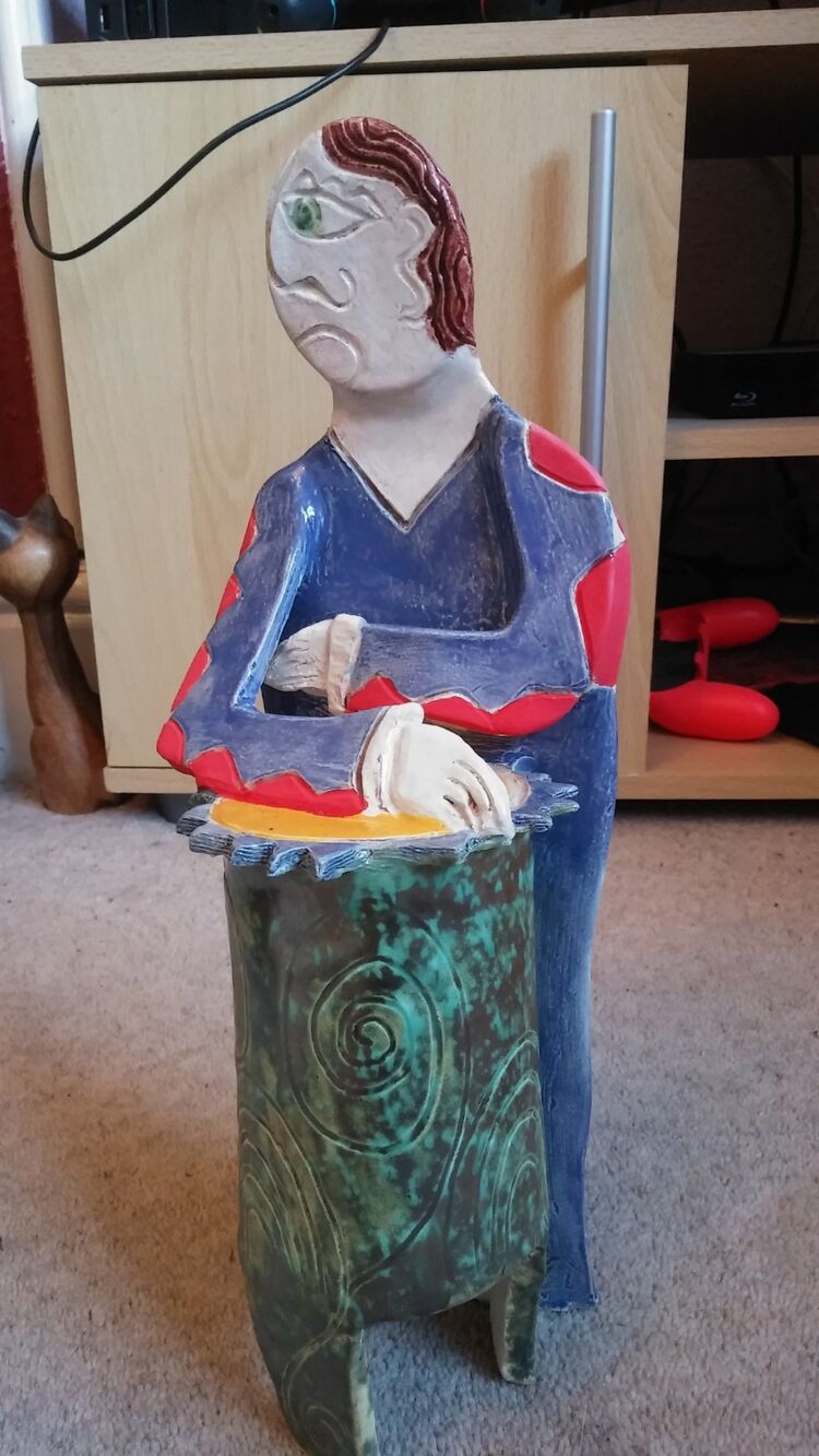 Ceramic sculpture jazz.