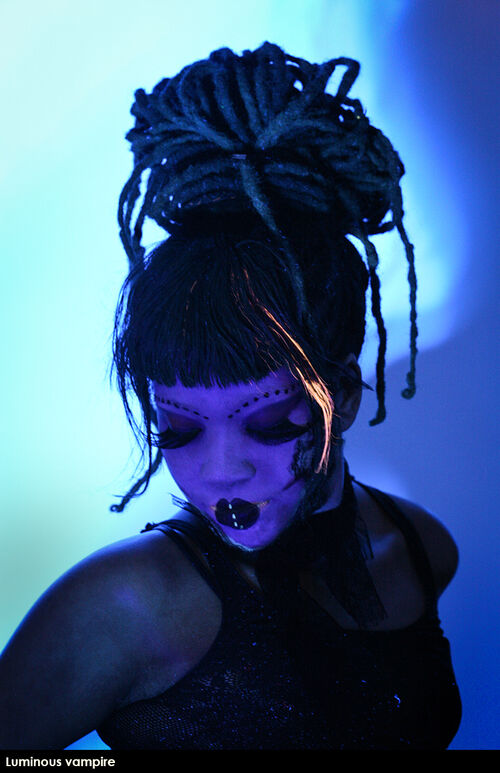 Luminous vampire