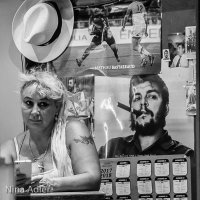 Happy Hour - With Che