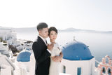 asian engagement photo session in santorini